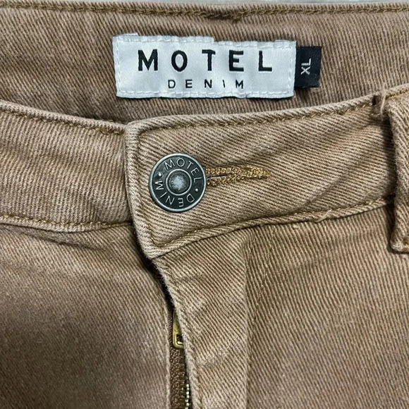 Motel Denim High Rise Tan Brown Straight Leg with Split Hem Size Xl - Picture 2 of 6